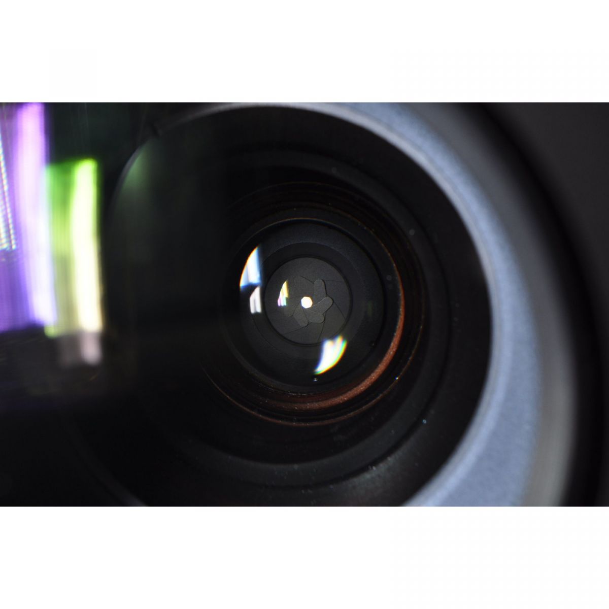【中古】Nikon AF-S DX 18-105mm f3.5-5.6 G ED VR Fマウント用 カメラレンズ 交換レンズ ニコン , フード付き