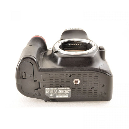 【中古】【 Nikon D5200 ブラック 2410万画素 デジタル一眼レフカメラ シャッター約12220ショット 】 ニコン 一眼レフカメラ 一眼レフ デジ