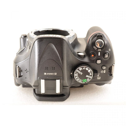 【中古】【 Nikon D5200 ブラック 2410万画素 デジタル一眼レフカメラ シャッター約12220ショット 】 ニコン 一眼レフカメラ 一眼レフ デジ