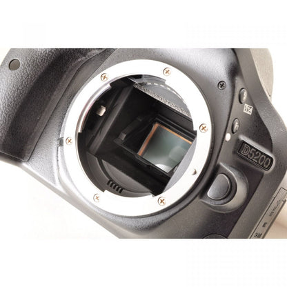 【中古】【 Nikon D5200 ブラック 2410万画素 デジタル一眼レフカメラ シャッター約12220ショット 】 ニコン 一眼レフカメラ 一眼レフ デジ