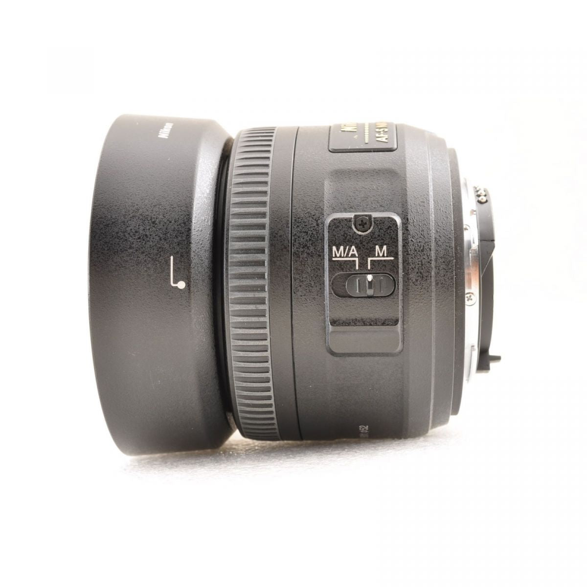 【中古】【 Nikon D3200 + AF-S DX 35mm F1.8G 】 デジタル一眼カメラ 単焦点レンズセット F1.8 明るい ボケ シャッター約12400ショット デ