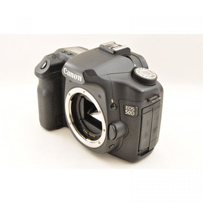 【中古】Canon EOS 50D 15.1MP デジタル 一眼レフカメラ+キャノン EF-S 18-200mm f3.5-5.6 IS AF 広角 望遠レンズ シャッター回数 : 約2291