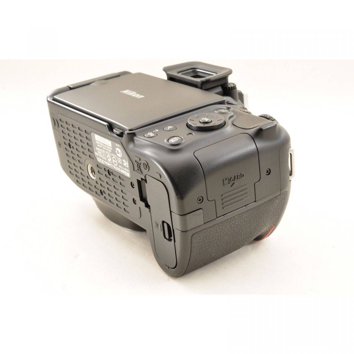 【中古】Nikon D5200 24.1MP Black デジタル一眼レフカメラ+Nikon AF-S DX 18-55mm f3.5-5.6G VR 交換レンズ 約1430ショット