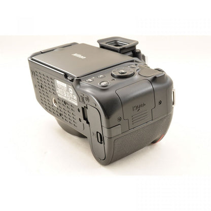 【中古】Nikon D5200 24.1MP Black デジタル一眼レフカメラ+Nikon AF-S DX 18-55mm f3.5-5.6G VR 交換レンズ 約1430ショット