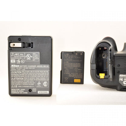【中古】Nikon D5200 24.1MP Black デジタル一眼レフカメラ+Nikon AF-S DX 18-55mm f3.5-5.6G VR 交換レンズ 約1430ショット