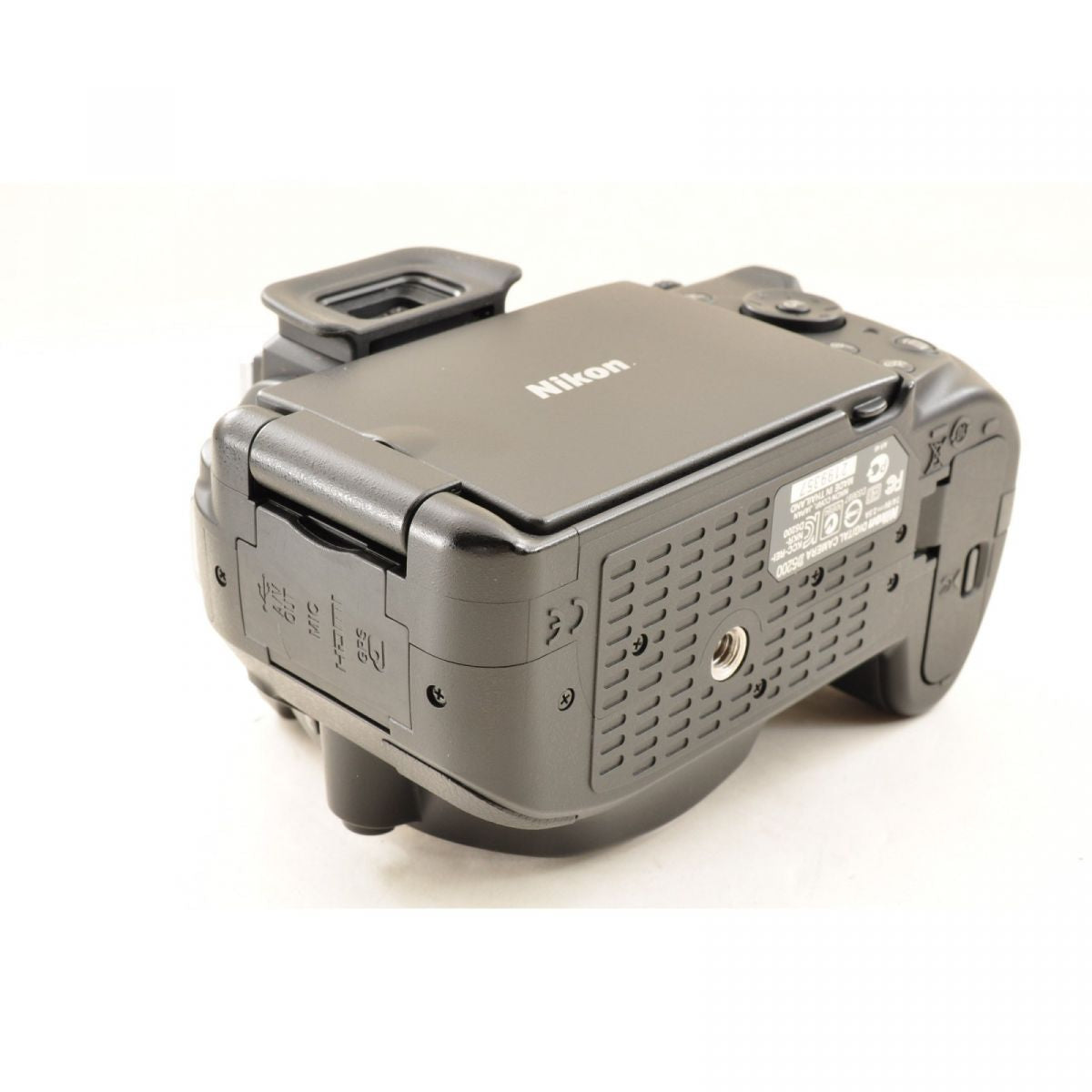 【中古】Nikon D5200 24.1MP Black デジタル一眼レフカメラ+Nikon AF-S DX 18-55mm f3.5-5.6G VR 交換レンズ 約1430ショット