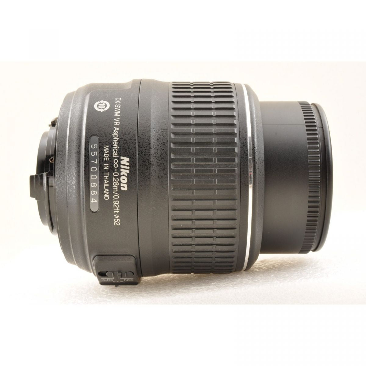 【中古】Nikon D5200 24.1MP Black デジタル一眼レフカメラ+Nikon AF-S DX 18-55mm f3.5-5.6G VR 交換レンズ 約1430ショット