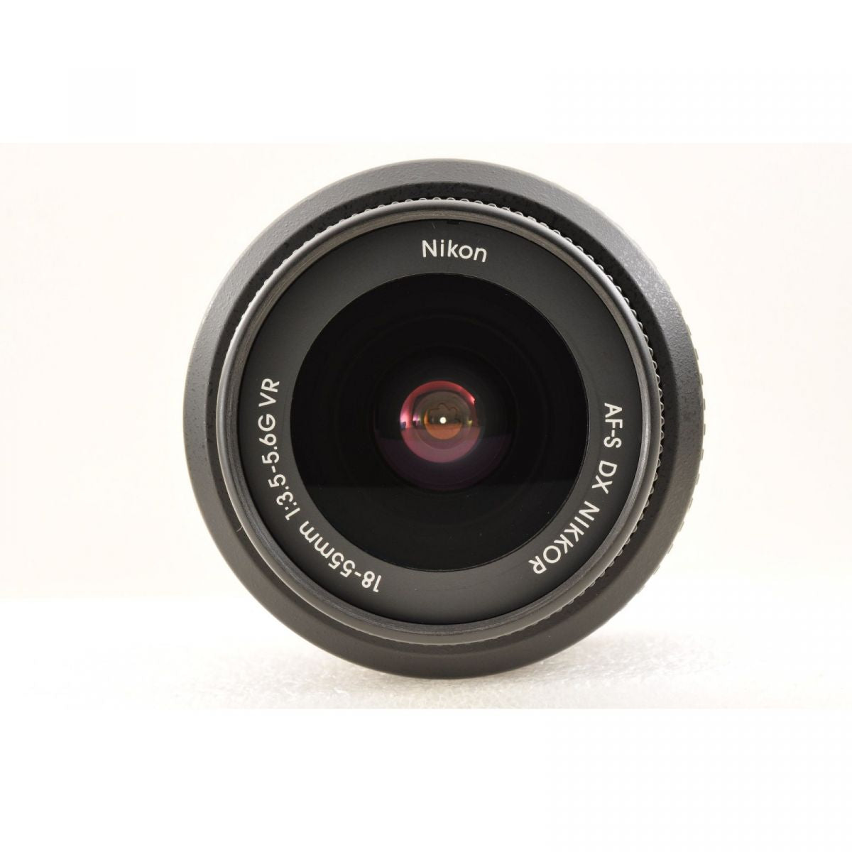 【中古】Nikon D5200 24.1MP Black デジタル一眼レフカメラ+Nikon AF-S DX 18-55mm f3.5-5.6G VR 交換レンズ 約1430ショット