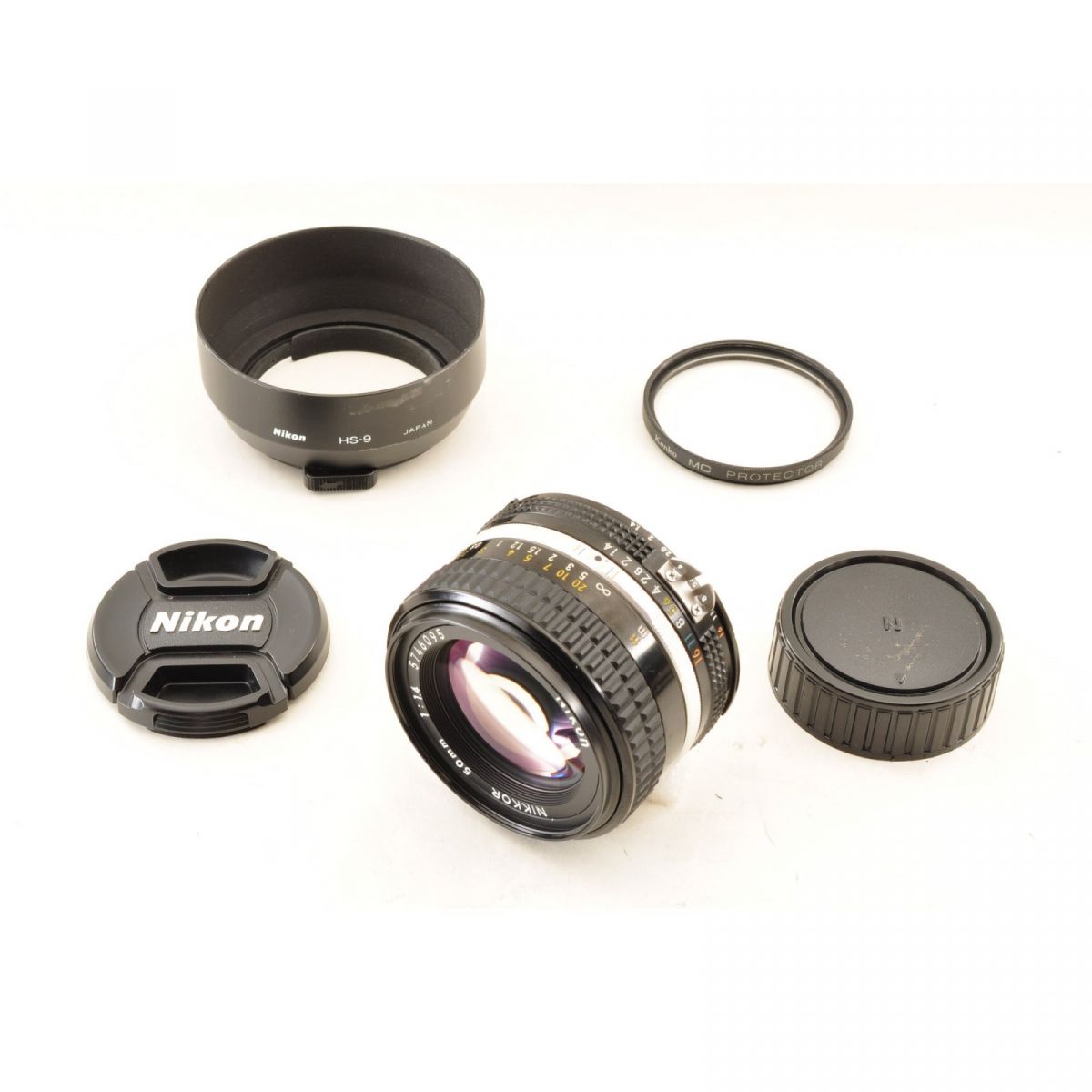 Nikon Ai-S Ais NIKKOR 50mm F/1.4 Prime MF Lens w/Hood HS-9 *Near Mint* #4646