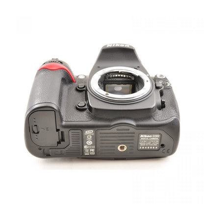 【中古】Nikon D300 ボディ 12.3 MP デジタル一眼レフカメラ シャッター約10710ショット