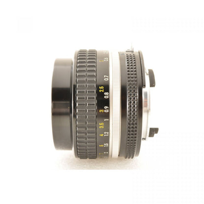 【中古】Nikon FE ブラック フィルムカメラ + Ai NIKKOR 50mm F1.4 単焦点レンズ セット