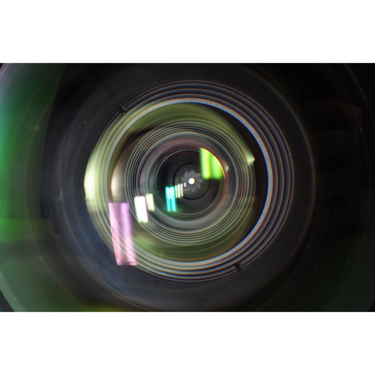 【中古】Tokina AF 12-24mm F4 AT-X Pro DX 超広角ズームレンズ Nikon Fマウント BOX
