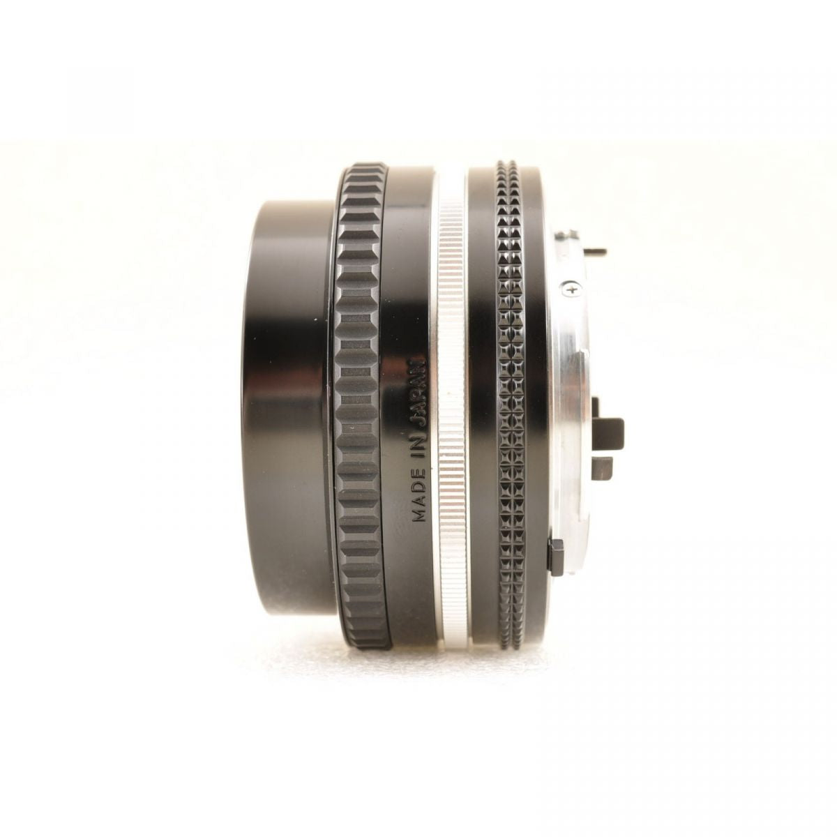 【中古】Nikon Nikkor AI-S 50mm f/1.8 パンケーキ MF単焦点レンズ