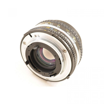 【中古】Nikon Nikkor AI-S 50mm f/1.8 パンケーキ MF単焦点レンズ