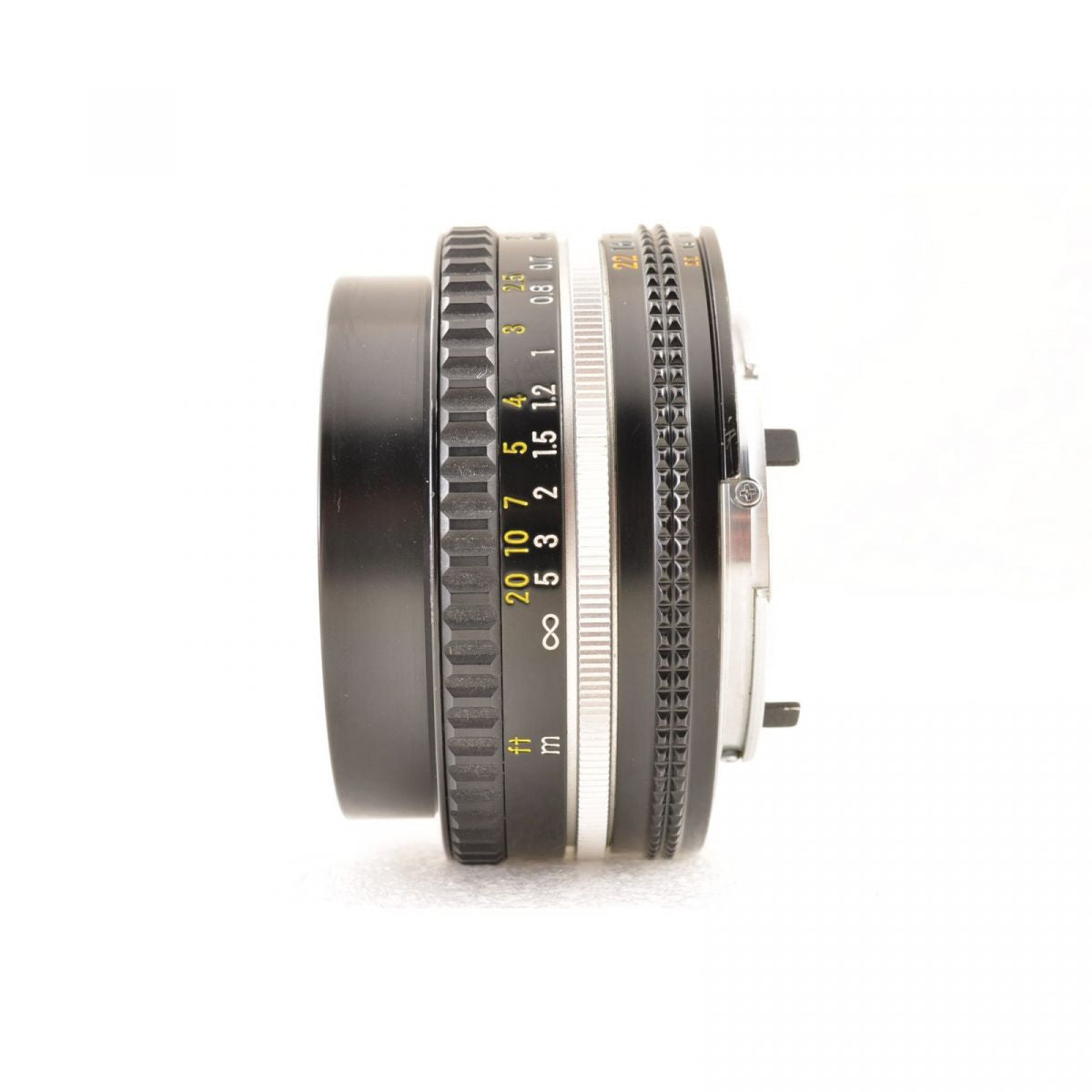 【中古】Nikon Nikkor AI-S 50mm F1.8 パンケーキMF単焦点レンズ
