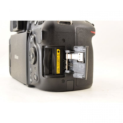 *Mint* Nikon D5200 24.1MP Digital SLR DSLR Camera Black 10040shots #4678