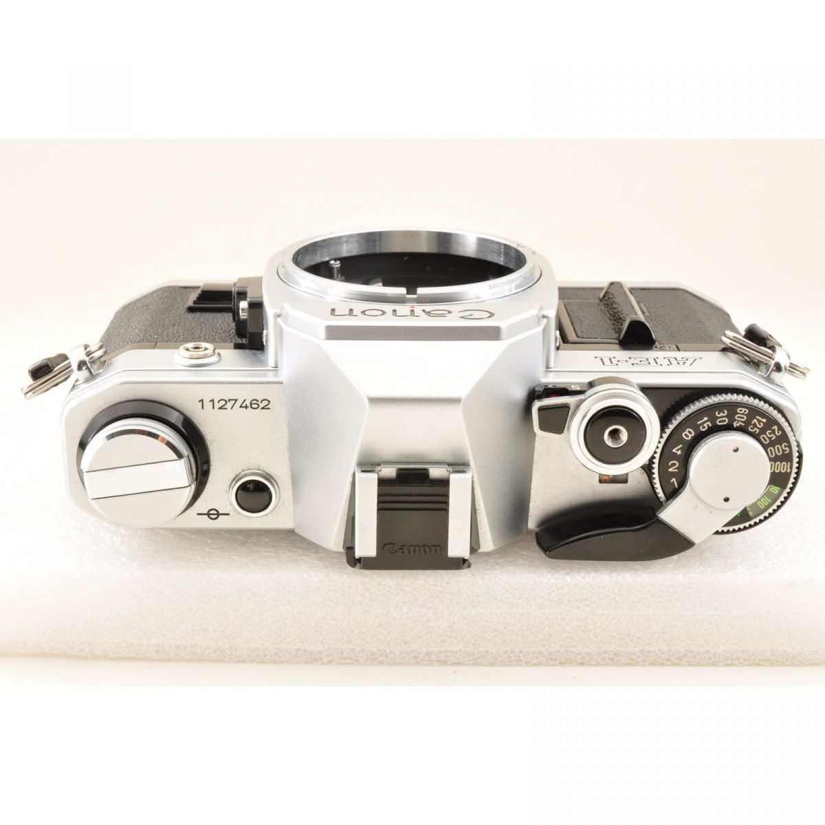 【中古】Canon AE-1 シルバー + New FD 135mm F2.8 望遠レンズセット