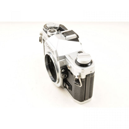 【中古】Canon AE-1 シルバー + New FD 135mm F2.8 望遠レンズセット