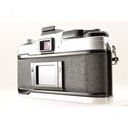 【中古】Canon AE-1 シルバー + New FD 135mm F2.8 望遠レンズセット