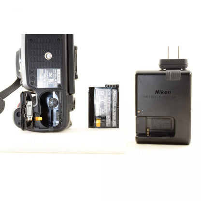 【中古】Nikon D750 24.3MP 一眼レフ デジタルカメラ