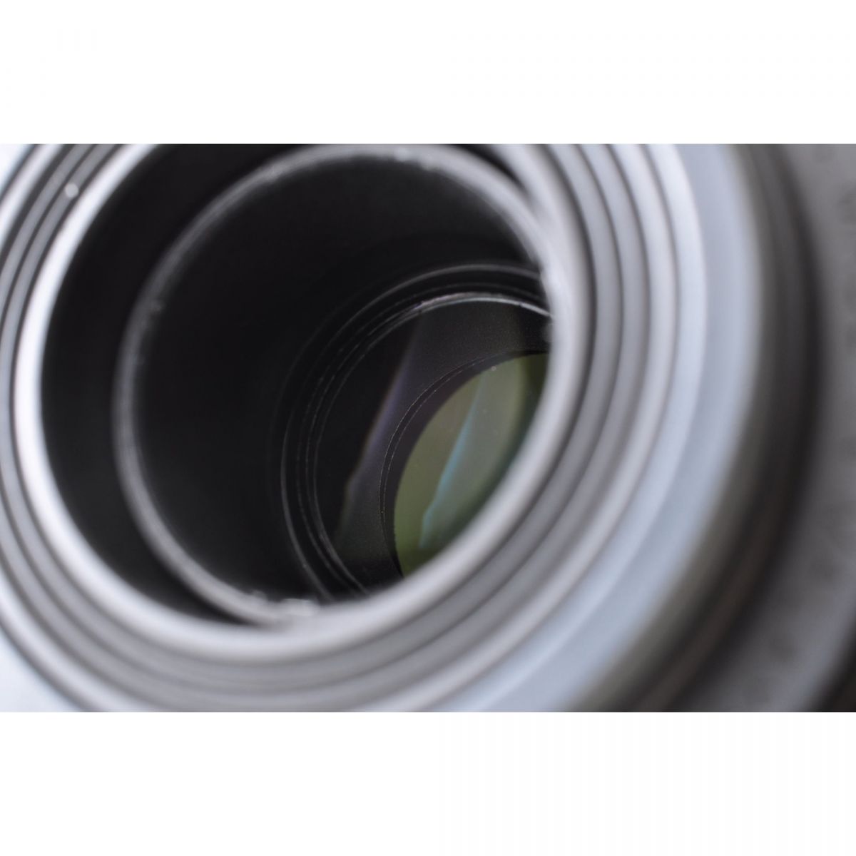 【中古】Canon EF-S 55-250mm F4-5.6 IS ズームレンズ 望遠レンズ