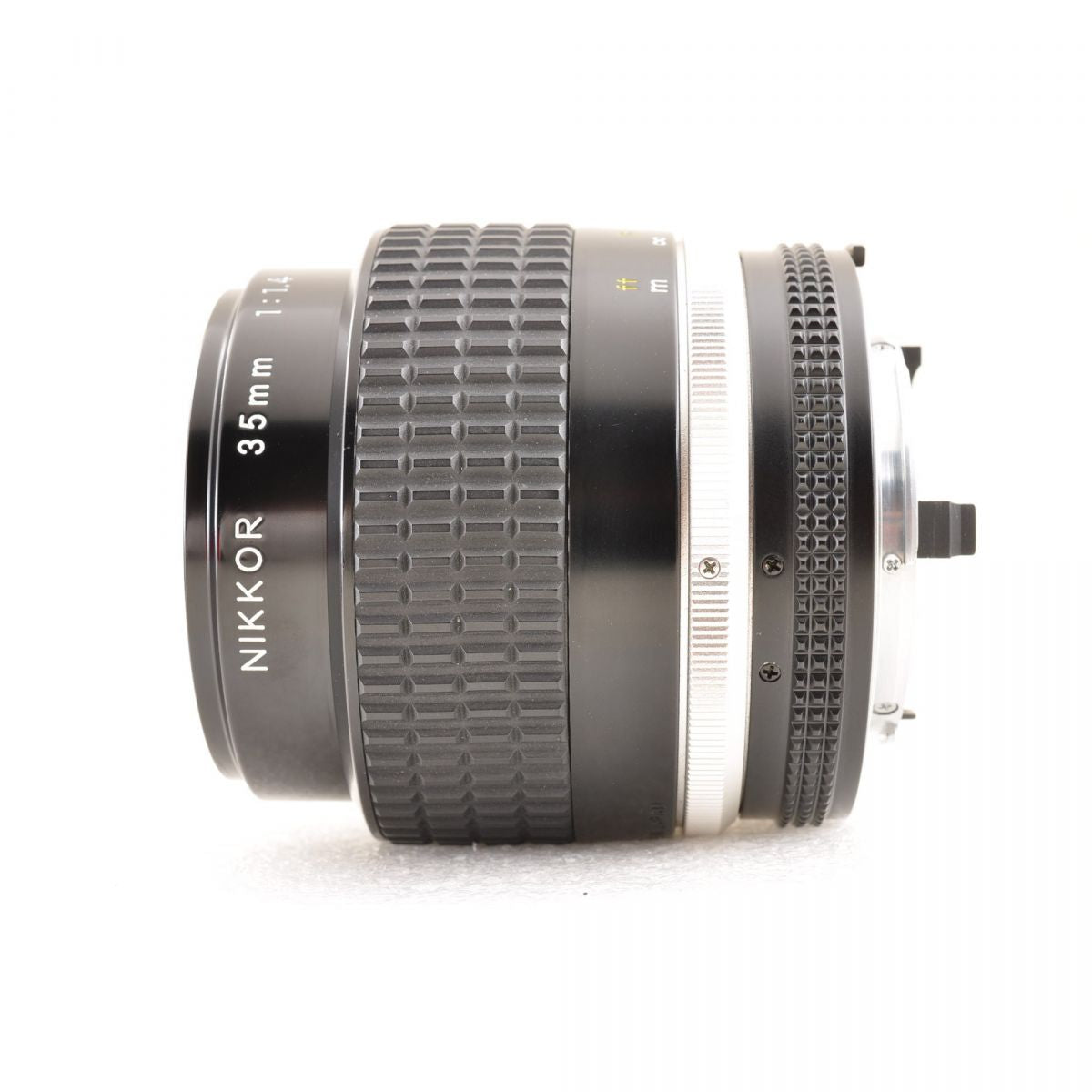 【中古】Nikon Ai-s Nikkor 35mm F1.4 単焦点レンズ