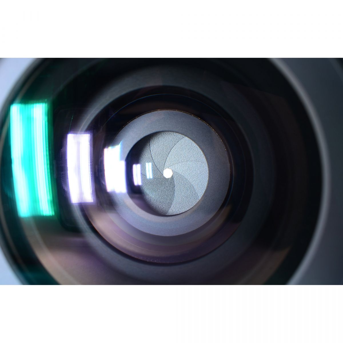 【中古】Nikon AF 24mm F2.8 単焦点レンズ 元箱 ニコン カメラレンズ 交換レンズ