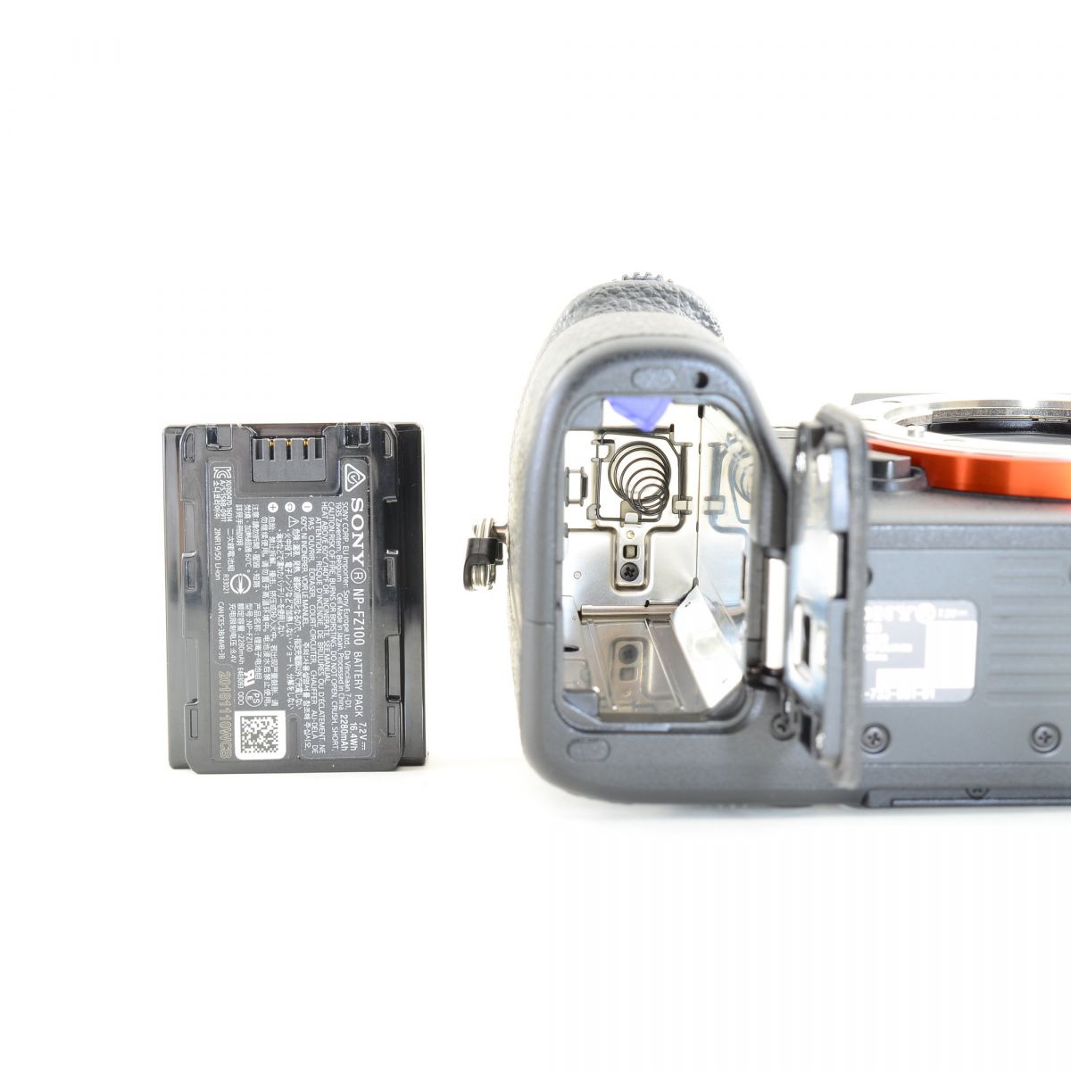 【中古】SONY α7 III ミラーレスカメラ ILCE-7M3 FE 28-70mm ズームレンズキット デジカメ ソニー