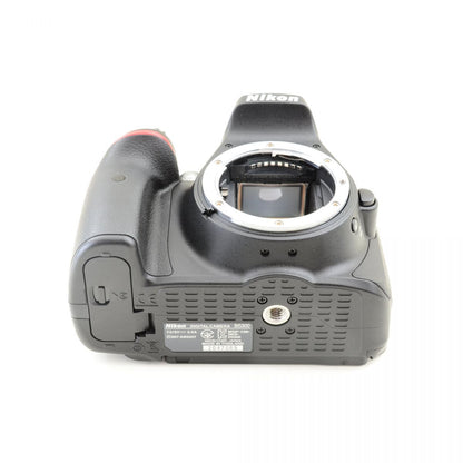 【中古】Nikon D5300 デジタル一眼レフカメラ AF-S 18-140mm 55-300mm レンズ ダブルズーム デジカメ ニコン