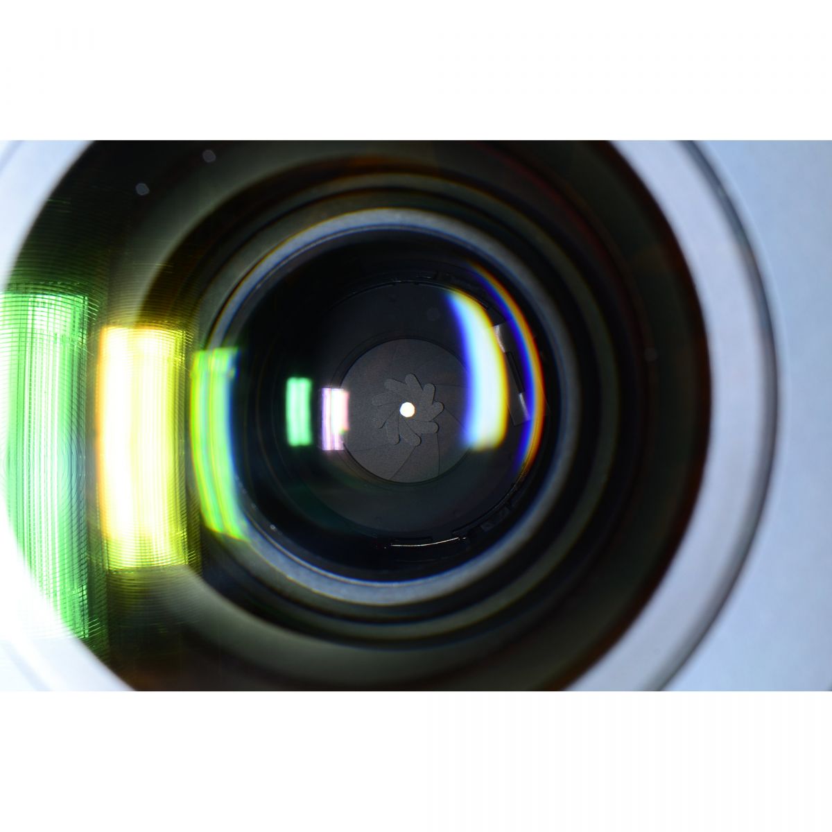 【中古】Nikon AF-S 28-300mm f/3.5-5.6G ED VR ズーム ニコン カメラレンズ 交換レンズ