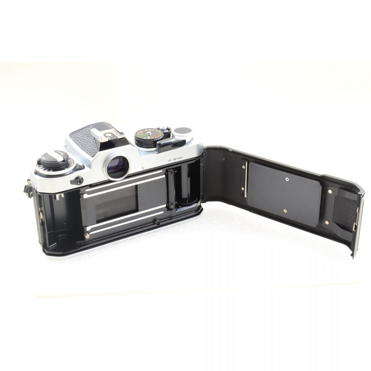【中古】Nikon FE シルバー 一眼レフ 35mm フィルムカメラ ニコン