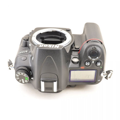 【中古】Nikon D7000 デジタルカメラ AF-S 28-300mm f/3.5-5.6G レンズ 一眼レフ ニコン