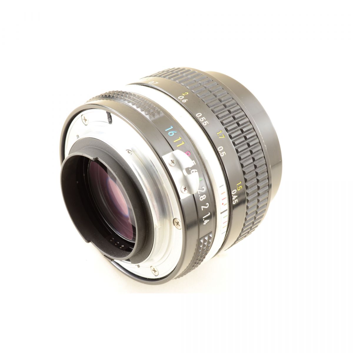 【中古】Nikon New NIKKOR 50mm f/1.4 非Ai 50mm f/1.4 単焦点 カメラレンズ 交換レンズ フード付 ニコン