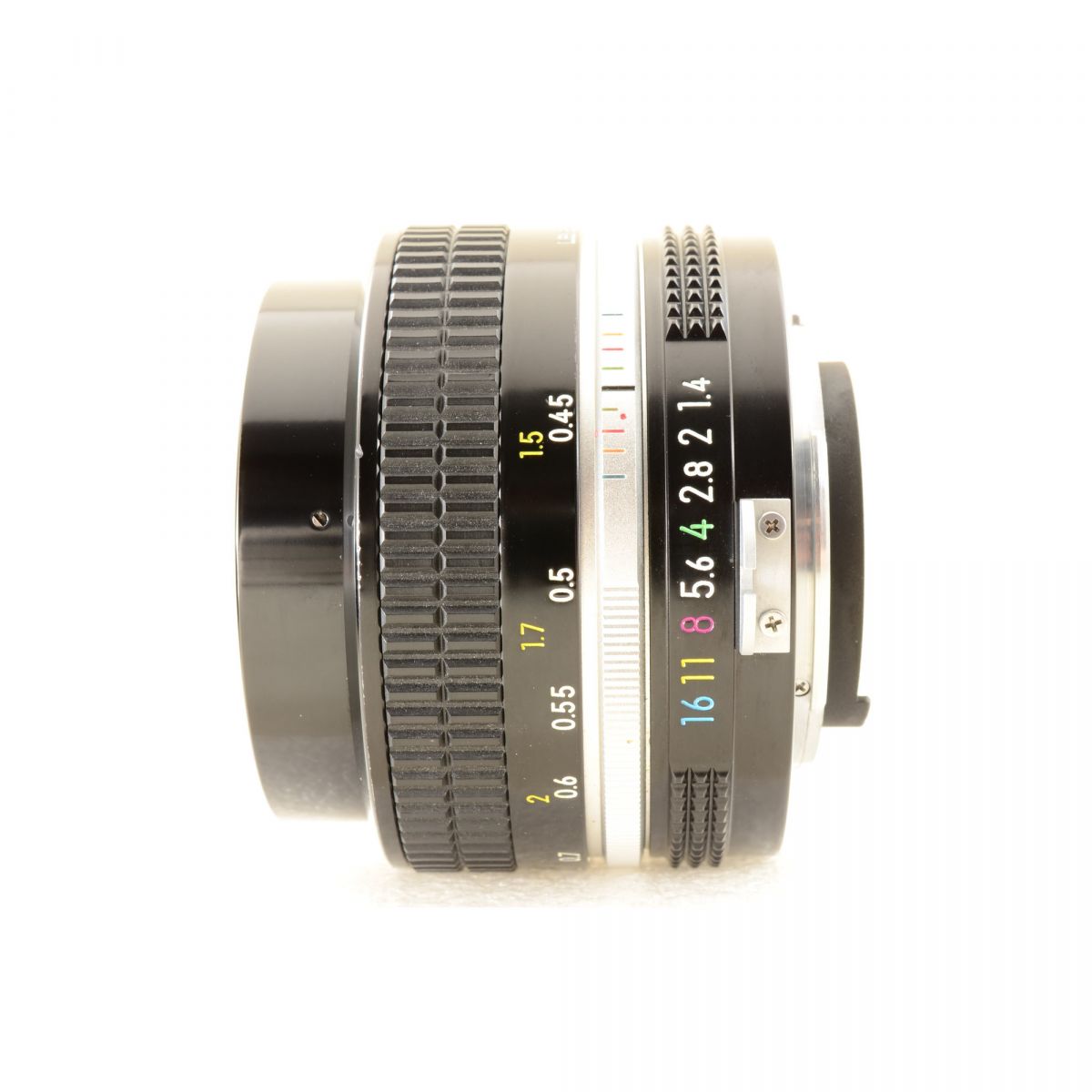【中古】Nikon New NIKKOR 50mm f/1.4 非Ai 50mm f/1.4 単焦点 カメラレンズ 交換レンズ フード付 ニコン