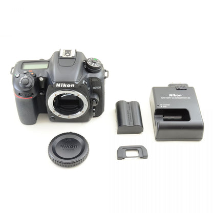【中古】Nikon D7500 20.9MP 一眼レフ ブラック デジタルカメラ ニコン