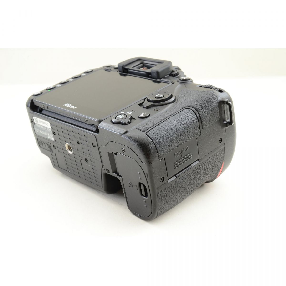 【中古】Nikon D7500 20.9MP 一眼レフ ブラック デジタルカメラ ニコン