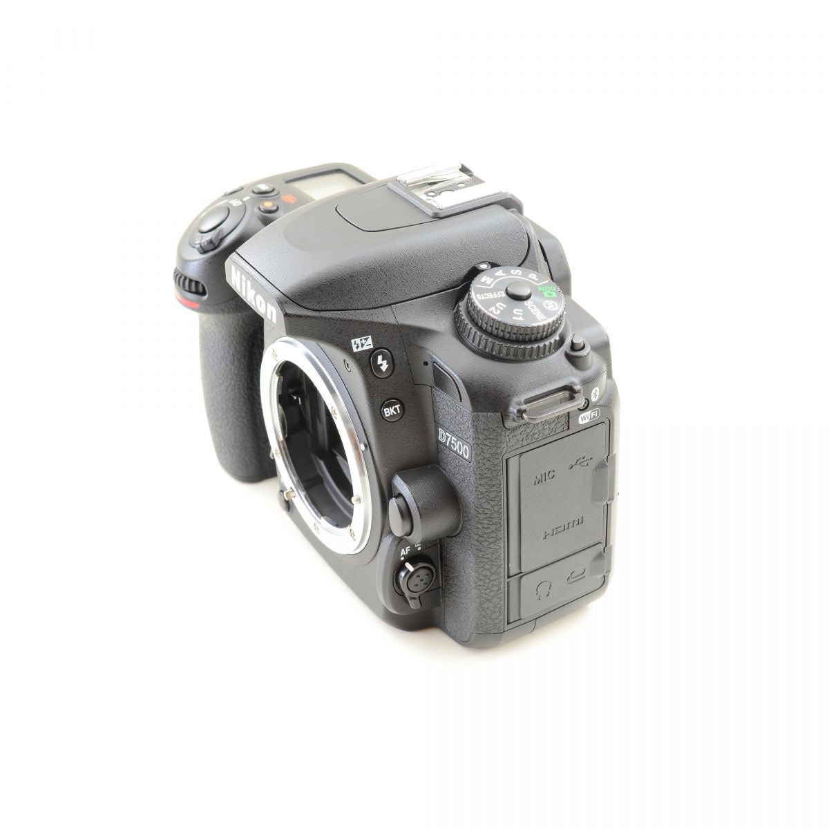 【中古】Nikon D7500 20.9MP 一眼レフ ブラック デジタルカメラ ニコン