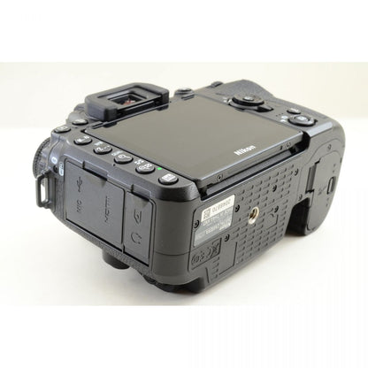 【中古】Nikon D7500 20.9MP 一眼レフ ブラック デジタルカメラ ニコン