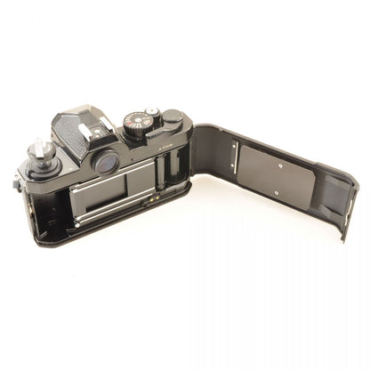 【中古】Nikon New FM2 後期 ブラック MD-12 フィルムカメラ ニコン