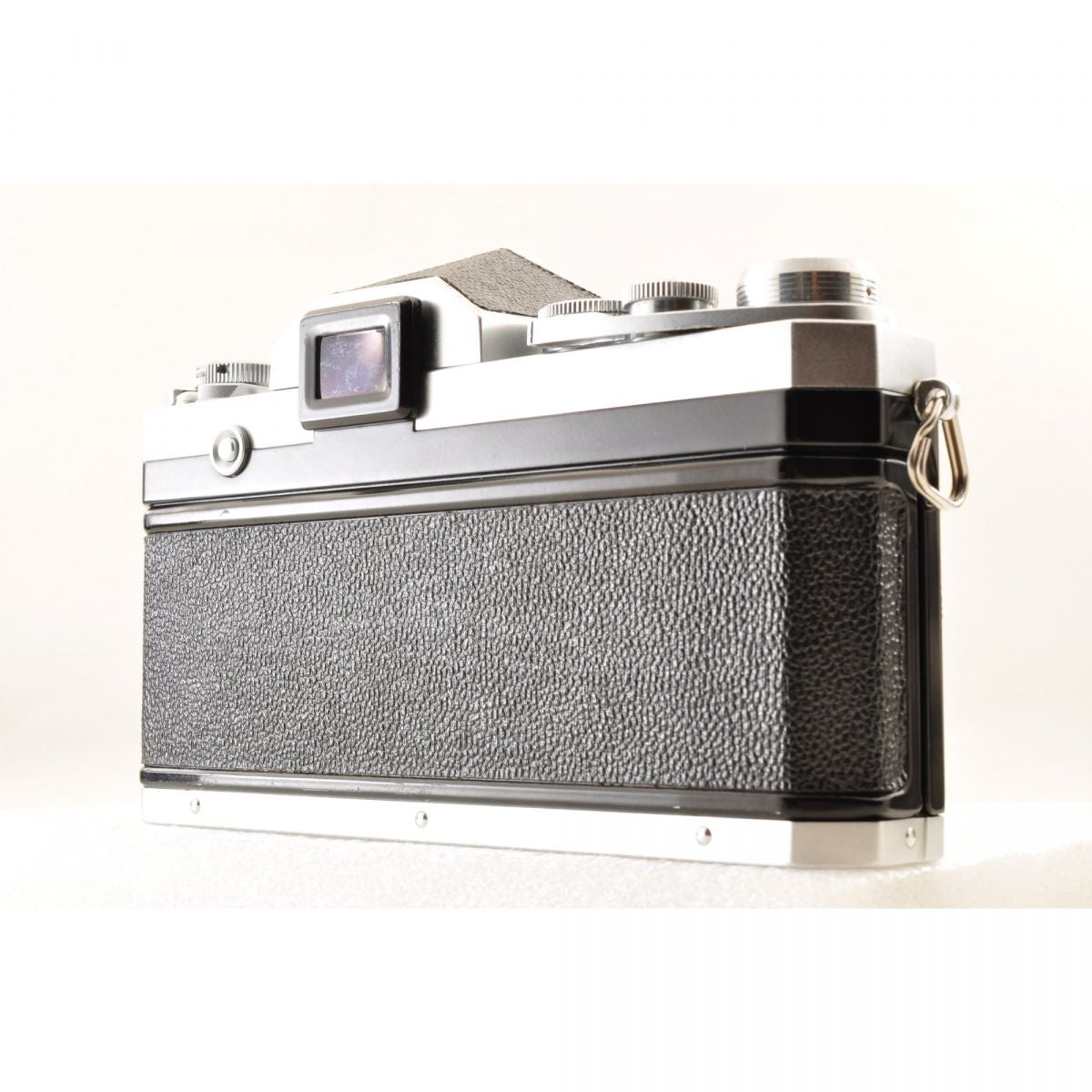 【中古】Nikon F アイレベル シルバー 一眼レフ フィルムカメラ ニコン