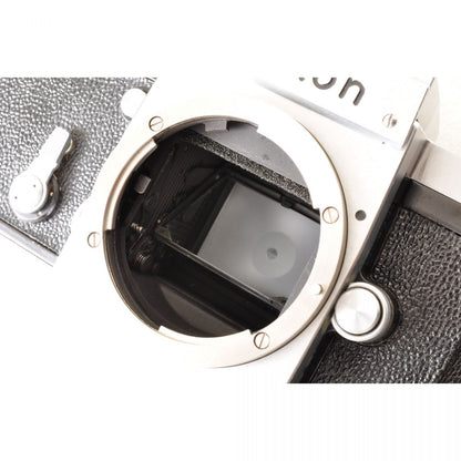 【中古】Nikon F アイレベル シルバー 一眼レフ フィルムカメラ ニコン