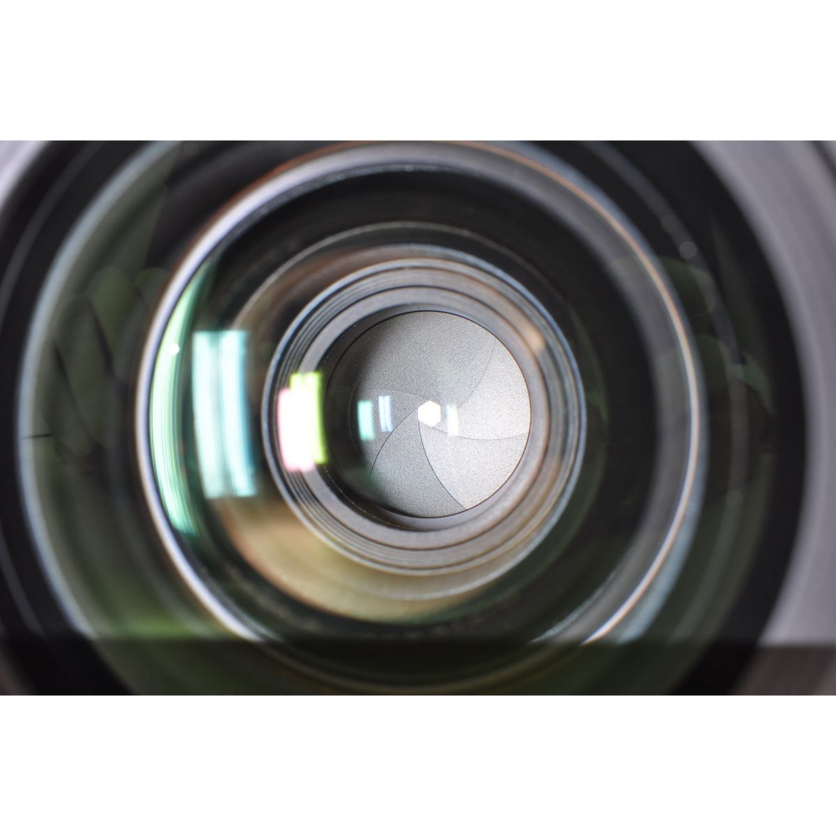 【中古】Contax Carl Zeiss Distagon 28mm f/2.8 T* AEJ 単焦点 カメラレンズ 交換レンズ コンタックス