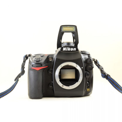 【中古】Nikon D700 12.1MP 一眼レフ デジタルカメラ ニコン