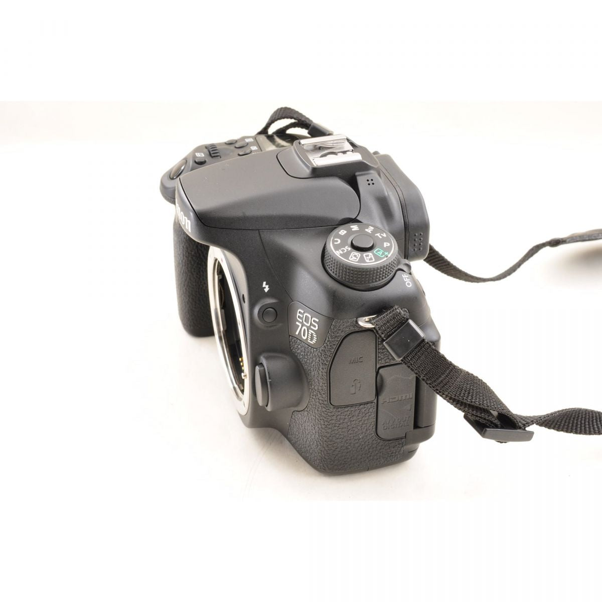【中古】Canon EOS 70D EF-S 55-250mm f/4-5.6 IS 20.2MP 望遠ズームレンズ セット デジタル一眼レフ デジタルカメラ キヤノン