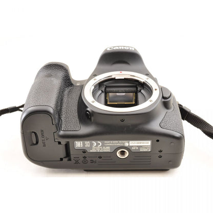 【中古】Canon EOS 70D EF-S 55-250mm f/4-5.6 IS 20.2MP 望遠ズームレンズ セット デジタル一眼レフ デジタルカメラ キヤノン
