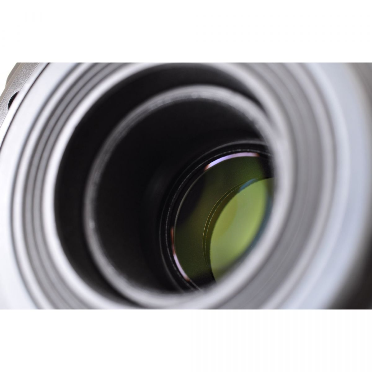 【中古】Canon EOS 70D EF-S 55-250mm f/4-5.6 IS 20.2MP 望遠ズームレンズ セット デジタル一眼レフ デジタルカメラ キヤノン