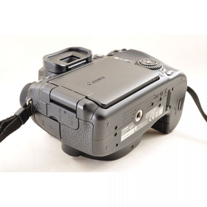 【中古】Canon EOS 70D EF-S 55-250mm f/4-5.6 IS 20.2MP 望遠ズームレンズ セット デジタル一眼レフ デジタルカメラ キヤノン