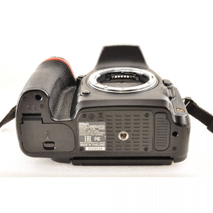 【中古】Nikon D750 24.3MP 一眼レフ デジタルカメラ デジタルカメラ ニコン