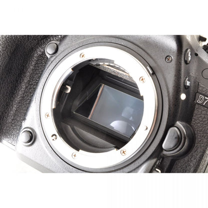【中古】Nikon D750 24.3MP 一眼レフ デジタルカメラ デジタルカメラ ニコン