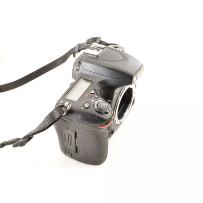 【中古】Nikon D750 24.3MP 一眼レフ デジタルカメラ デジタルカメラ ニコン